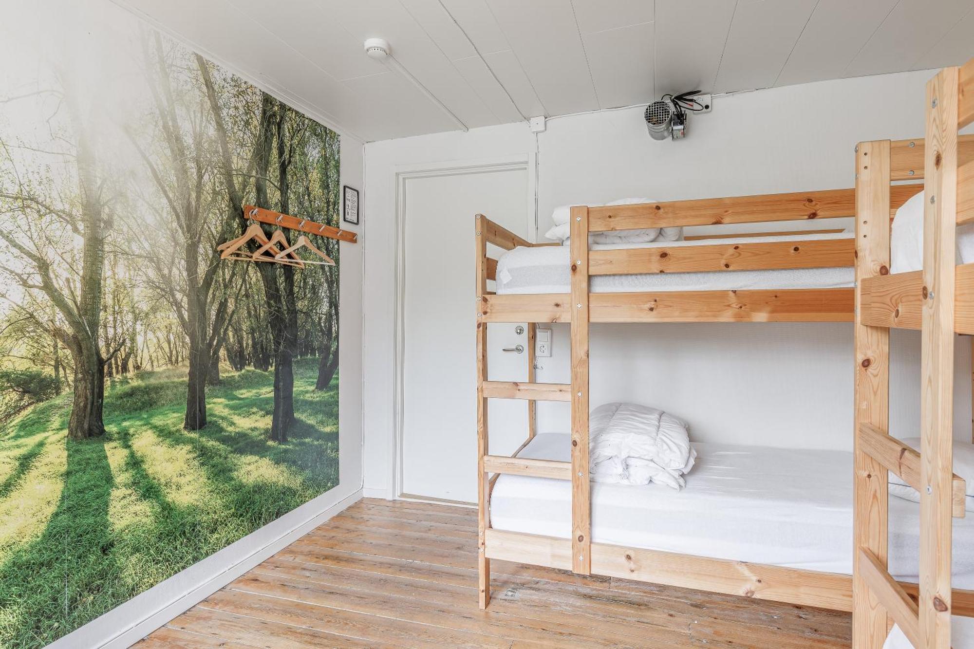 Marsbaecken Hostel Vastervik Phòng bức ảnh